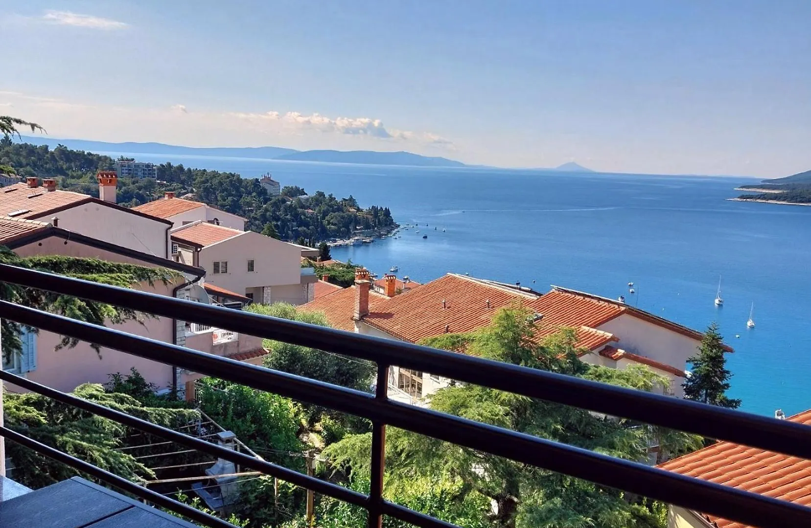 Sunshine Apartment West Rabac