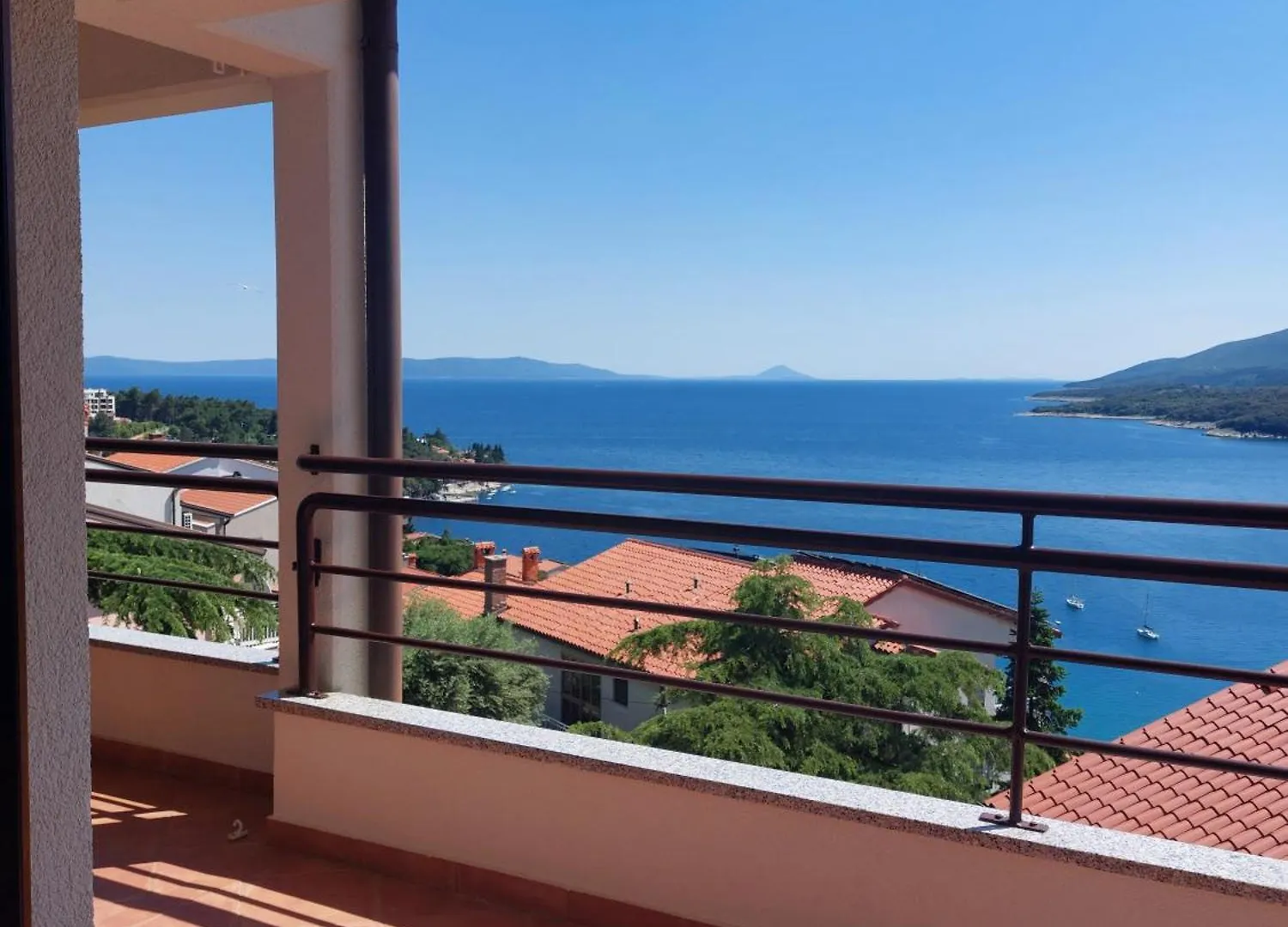 Sunshine Apartment West Rabac